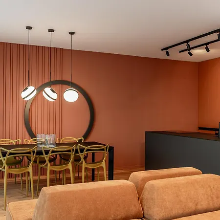 Skyluxe Old Town Penthouse Apartament *