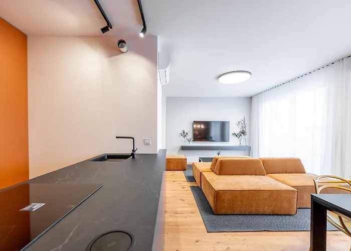 Skyluxe Old Town Penthouse Apartmán